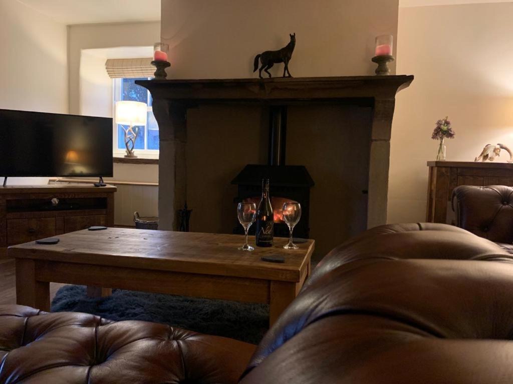 5 Star Cottage On The Green With Log Burner - Dog Friendly Austwick Zewnętrze zdjęcie