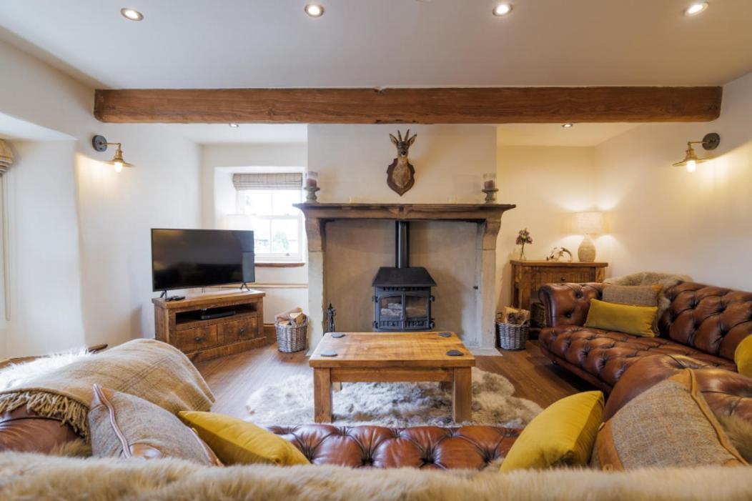 5 Star Cottage On The Green With Log Burner - Dog Friendly Austwick Zewnętrze zdjęcie